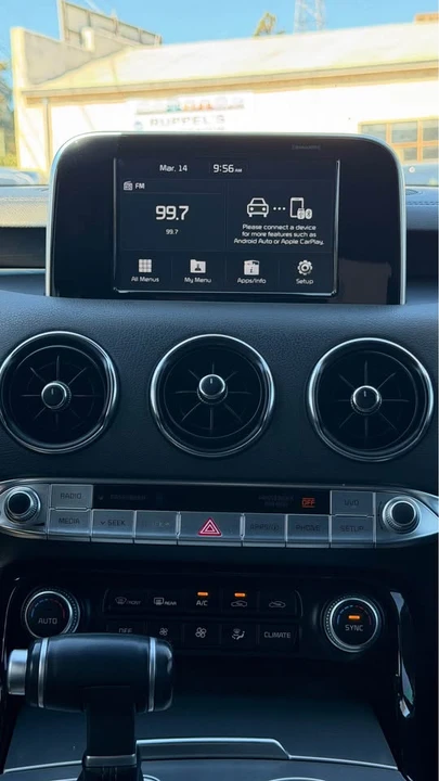 2018 Kia Stinger - Image 11 of 12