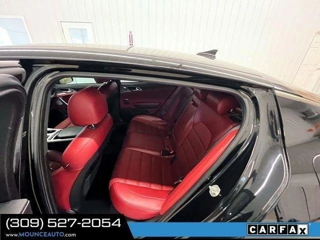 2018 Kia Stinger - Image 8 of 11