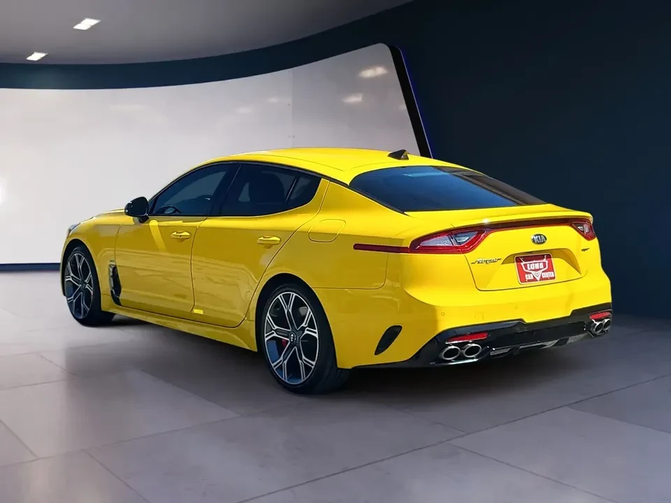 2018 Kia Stinger - Image 2 of 9