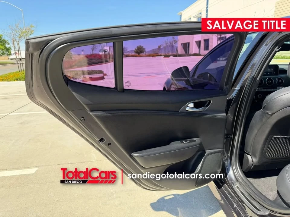 2018 Kia Stinger GT - Image 15 of 20