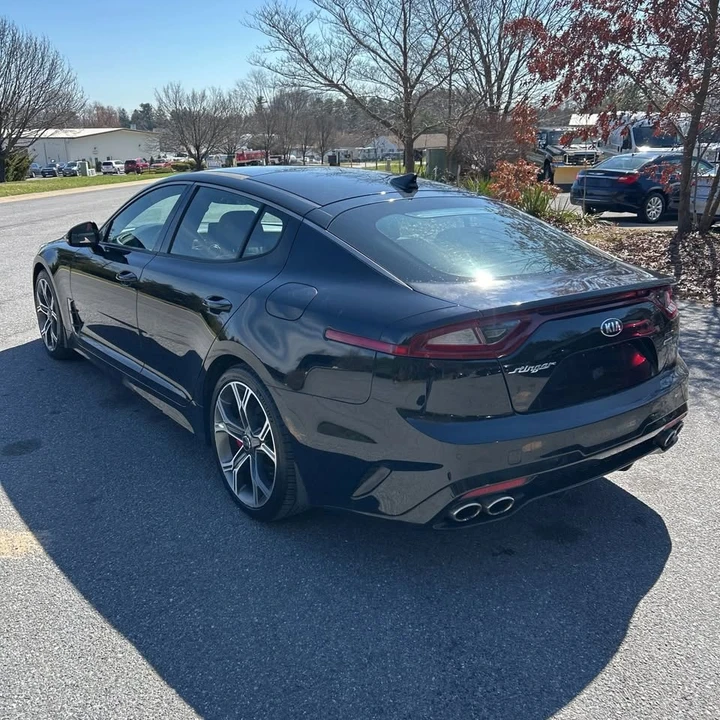 2018 Kia Stinger - Image 2 of 6