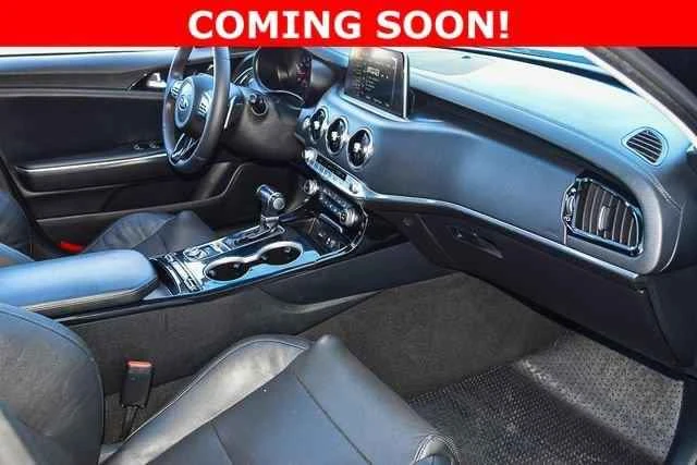 2018 Kia Stinger - Image 18 of 20