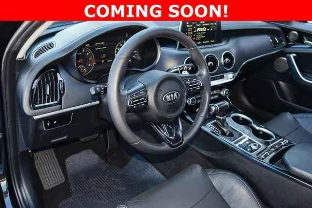 2018 Kia Stinger - Image 10 of 20