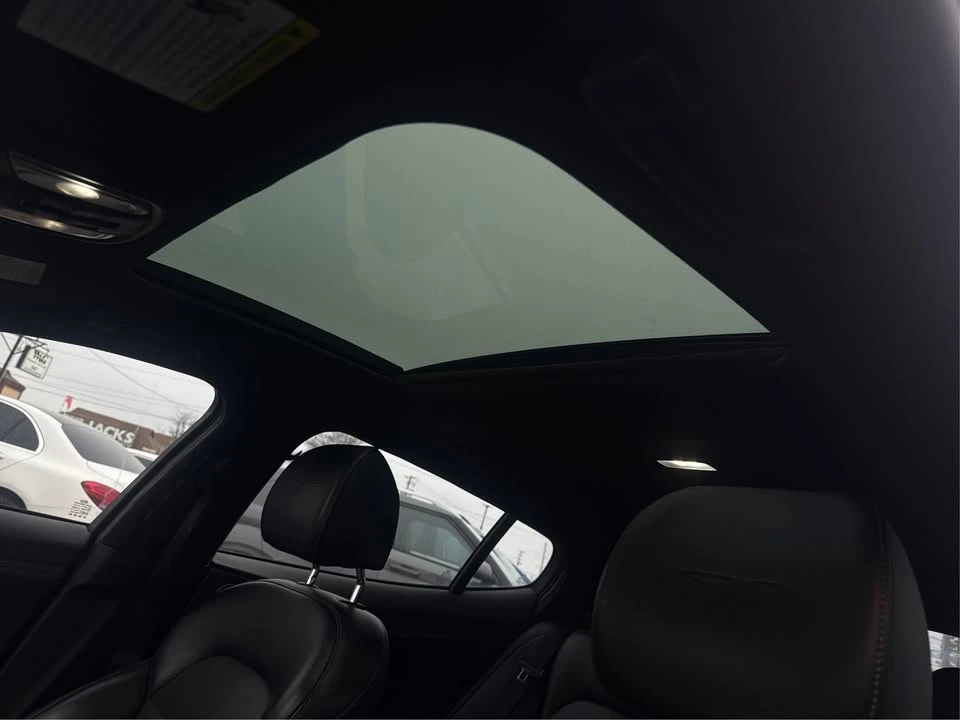 2018 Kia Stinger - Image 19 of 20