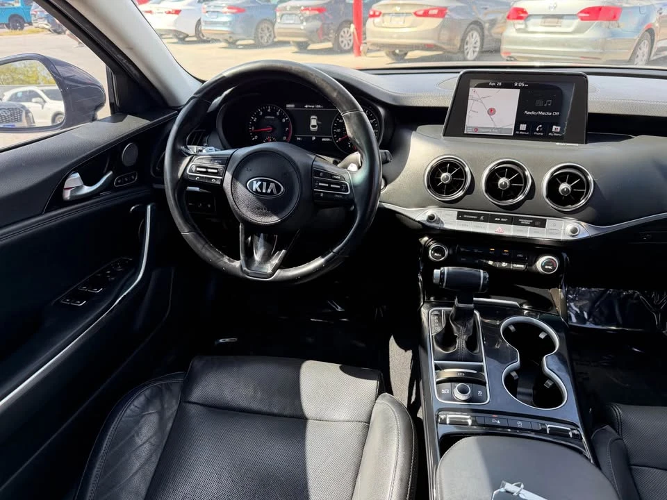 2018 Kia Stinger - Image 5 of 9