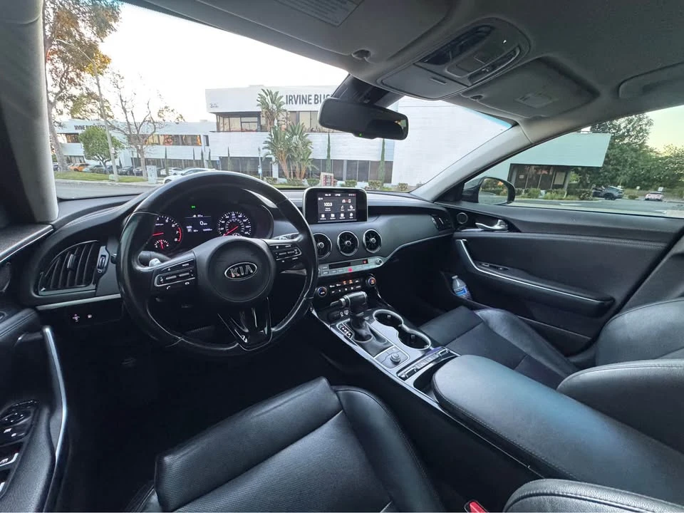 2018 Kia Stinger - Image 12 of 14