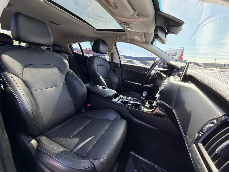 2018 Kia Stinger - Image 8 of 9