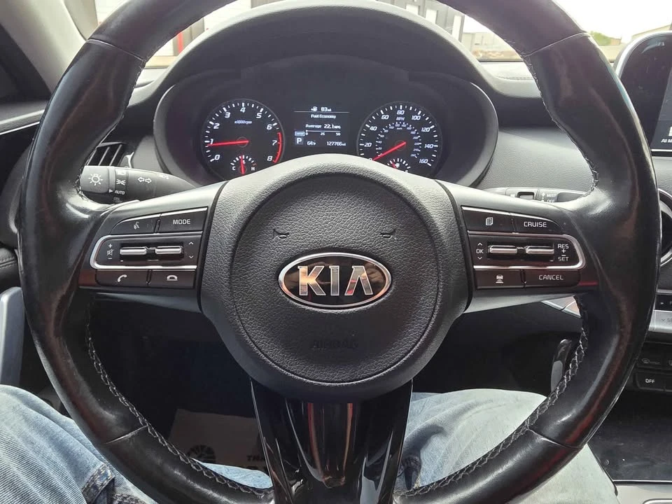 2018 Kia Stinger - Image 12 of 19