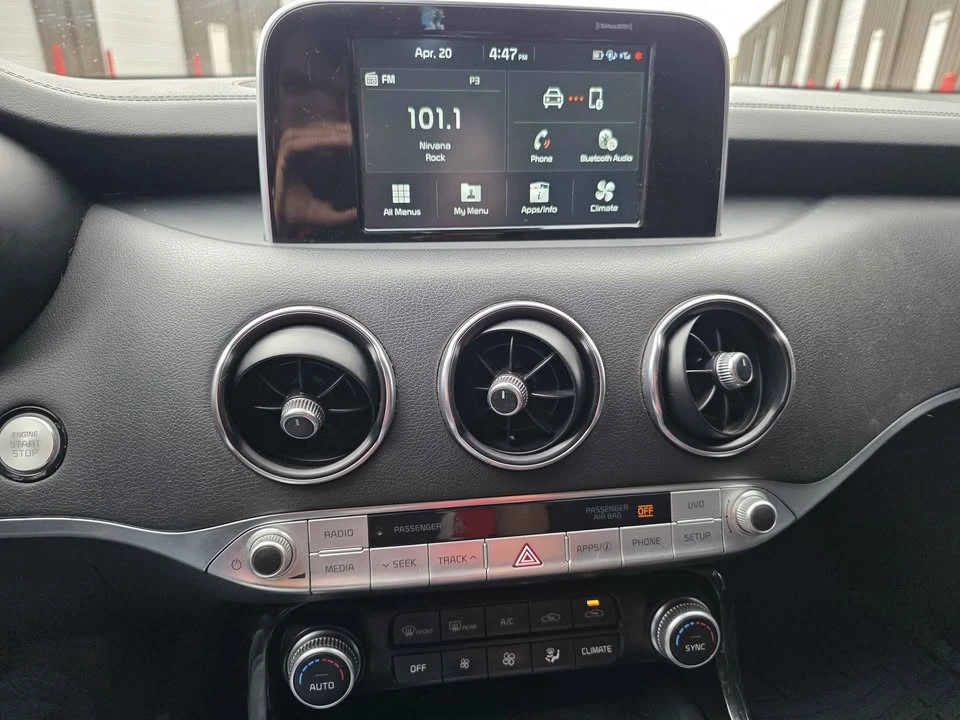 2018 Kia Stinger - Image 14 of 19