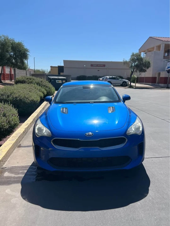 2018 Kia Stinger - Image 2 of 11