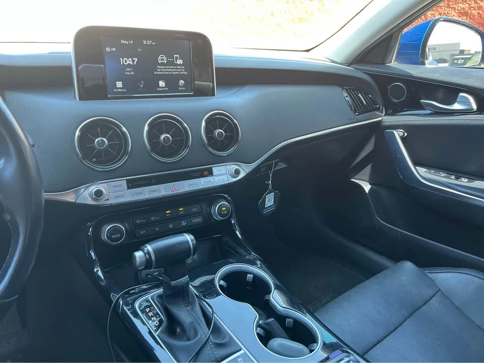 2018 Kia Stinger - Image 9 of 11