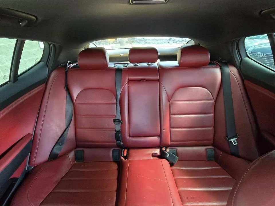 2018 Kia Stinger - Image 19 of 20