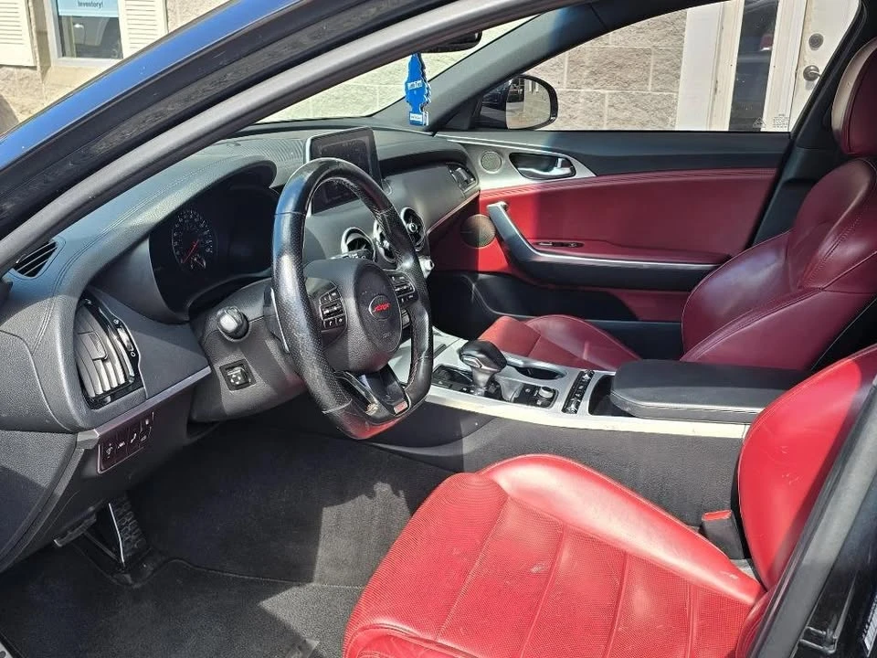 2018 Kia Stinger - Image 14 of 20