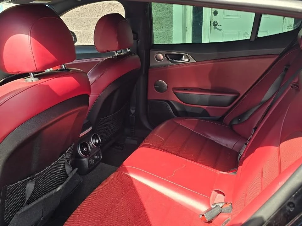 2018 Kia Stinger - Image 12 of 20