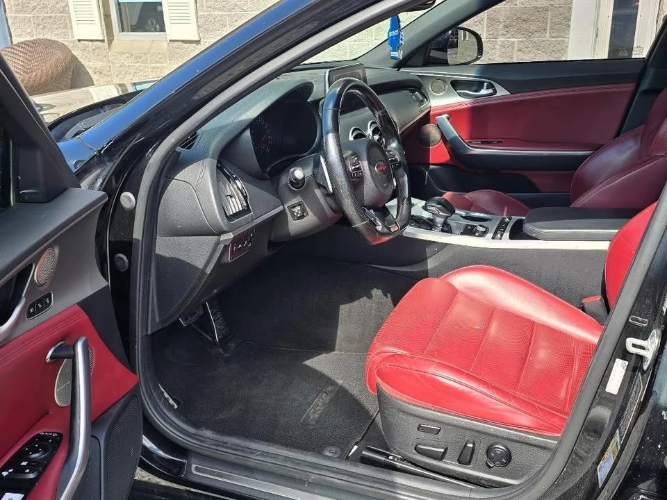 2018 Kia Stinger - Image 11 of 20