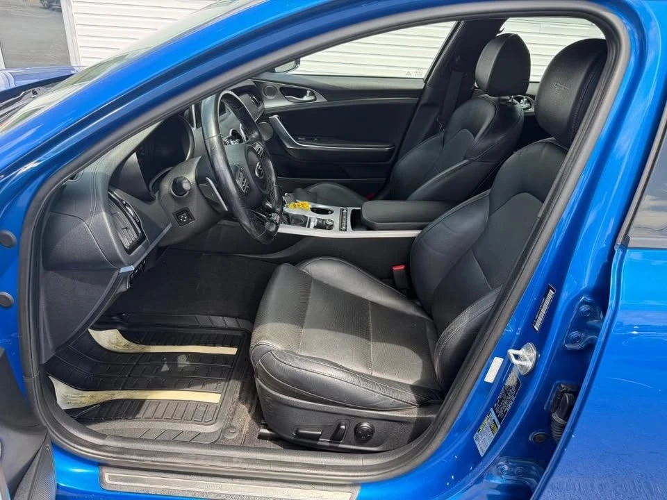 2018 Kia Stinger - Image 9 of 16