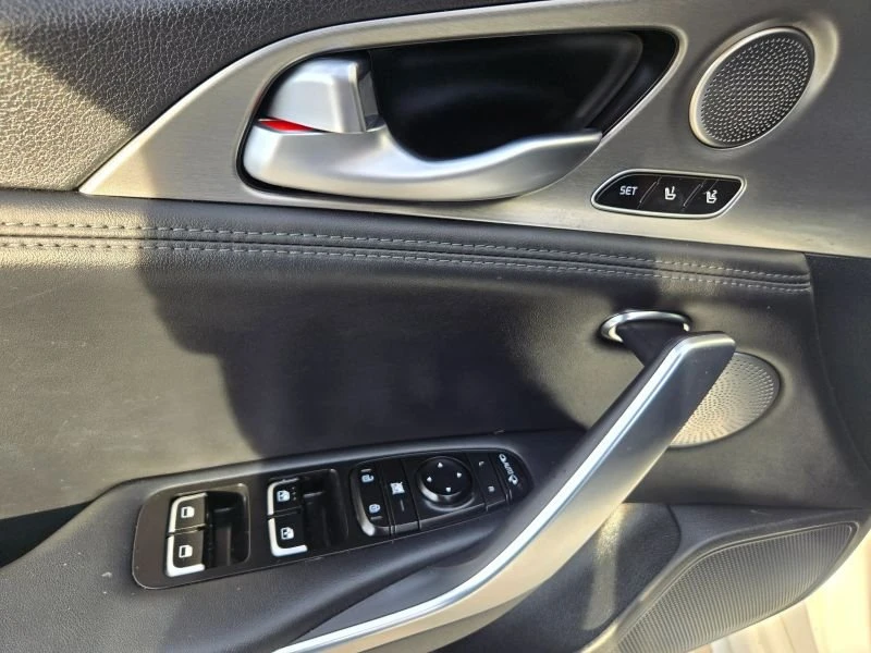 2018 Kia Stinger - Image 6 of 20