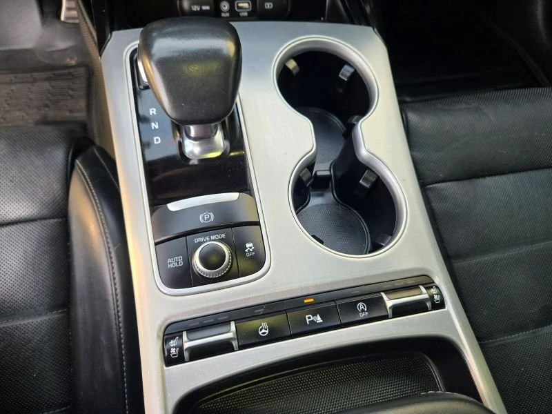 2018 Kia Stinger - Image 10 of 20
