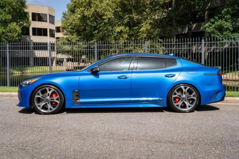 2018 Kia Stinger - Image 9 of 20