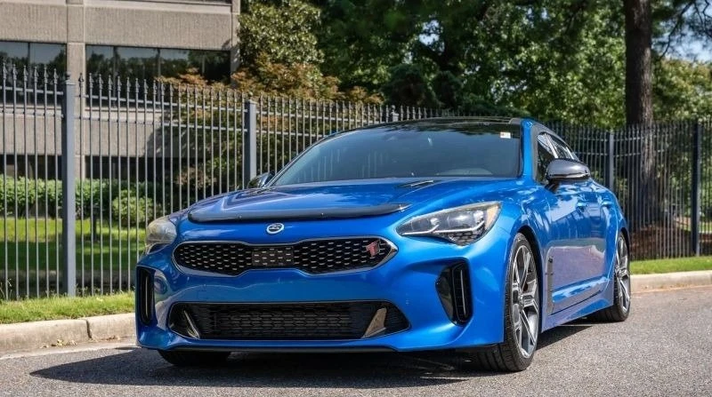 2018 Kia Stinger - Image 2 of 20