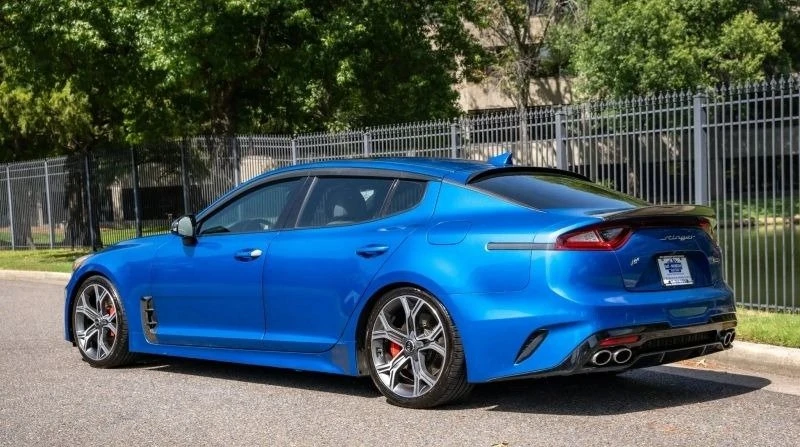 2018 Kia Stinger - Image 8 of 20