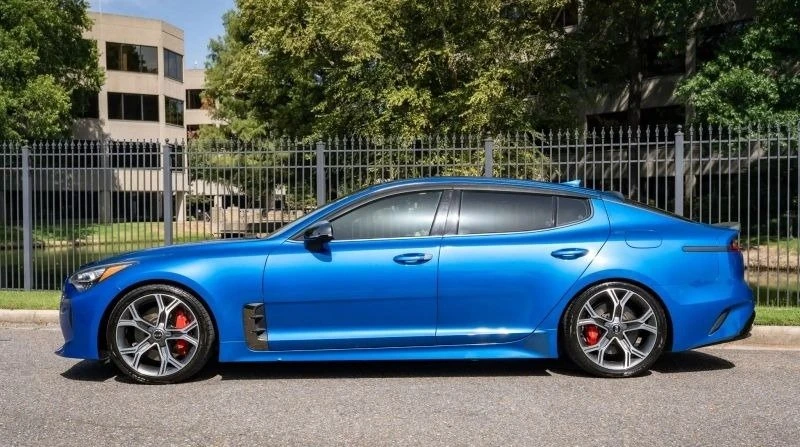 2018 Kia Stinger - Image 9 of 20