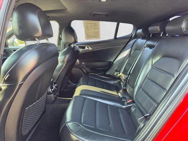 2018 Kia Stinger - Image 17 of 20
