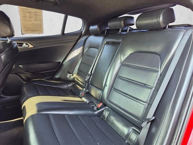 2018 Kia Stinger - Image 18 of 20