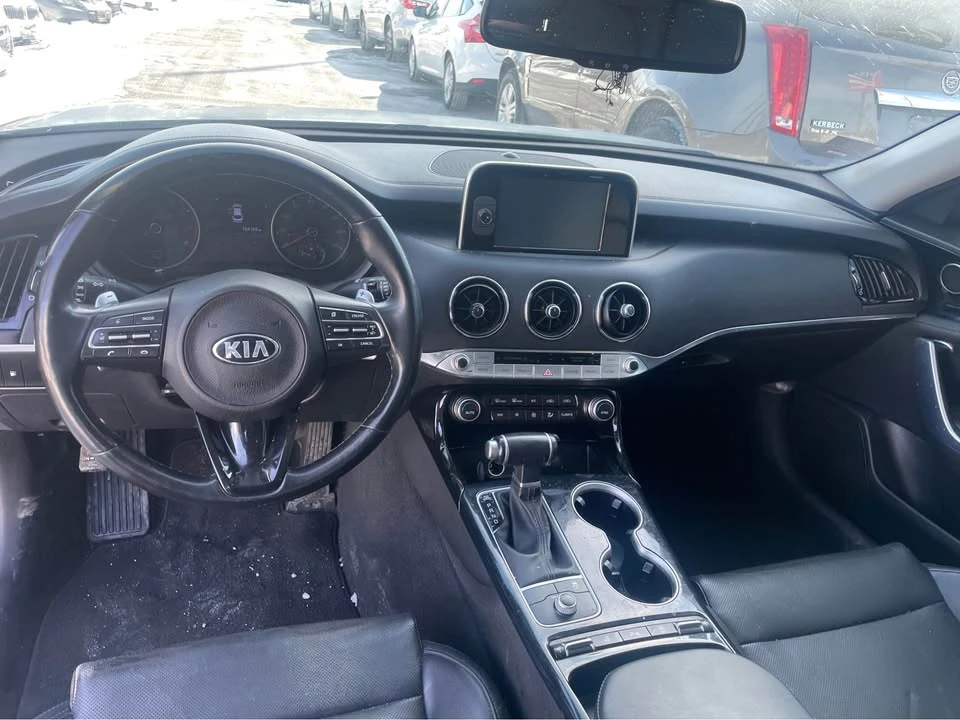 2018 Kia Stinger - Image 9 of 13
