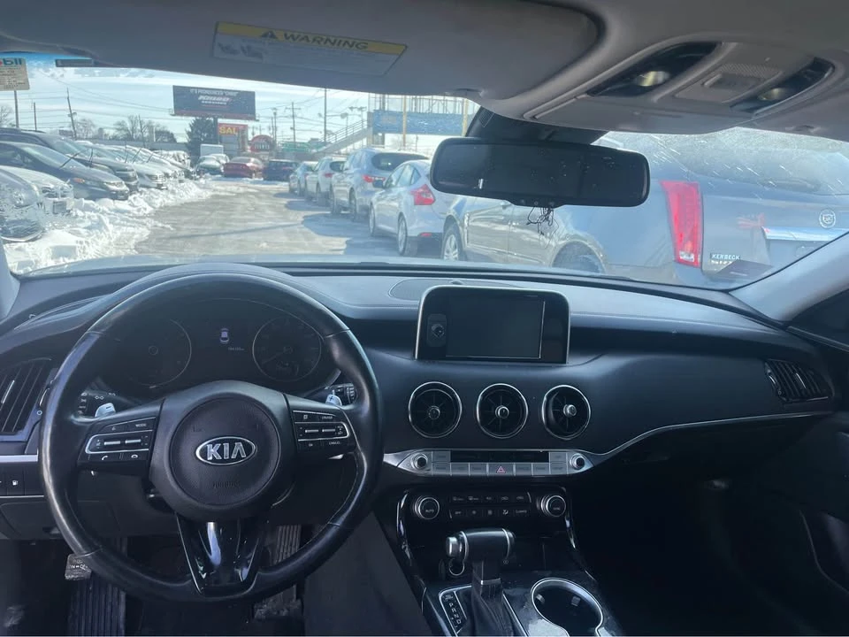 2018 Kia Stinger - Image 10 of 13