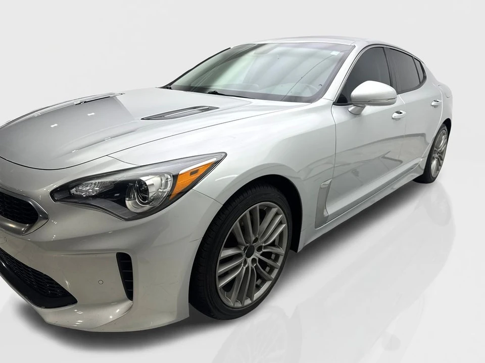 2018 Kia Stinger - Image 11 of 21