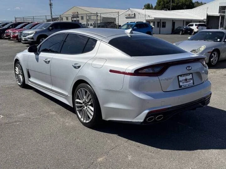 2018 Kia Stinger - Image 3 of 5