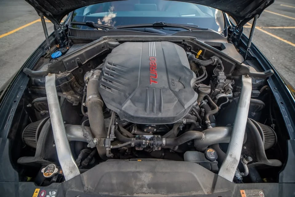 2018 Kia Stinger - Image 10 of 12