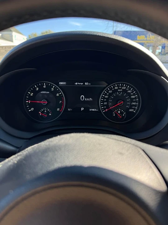 2018 Kia Stinger GT - Image 11 of 19