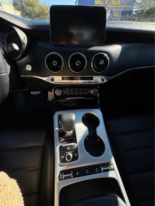 2018 Kia Stinger GT - Image 7 of 19