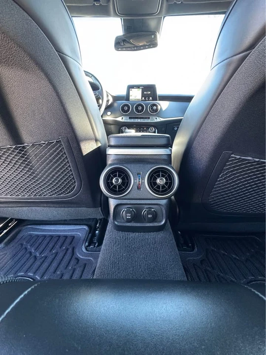 2018 Kia Stinger GT - Image 15 of 19