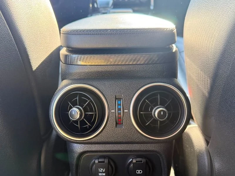 2018 Kia Stinger GT - Image 10 of 20