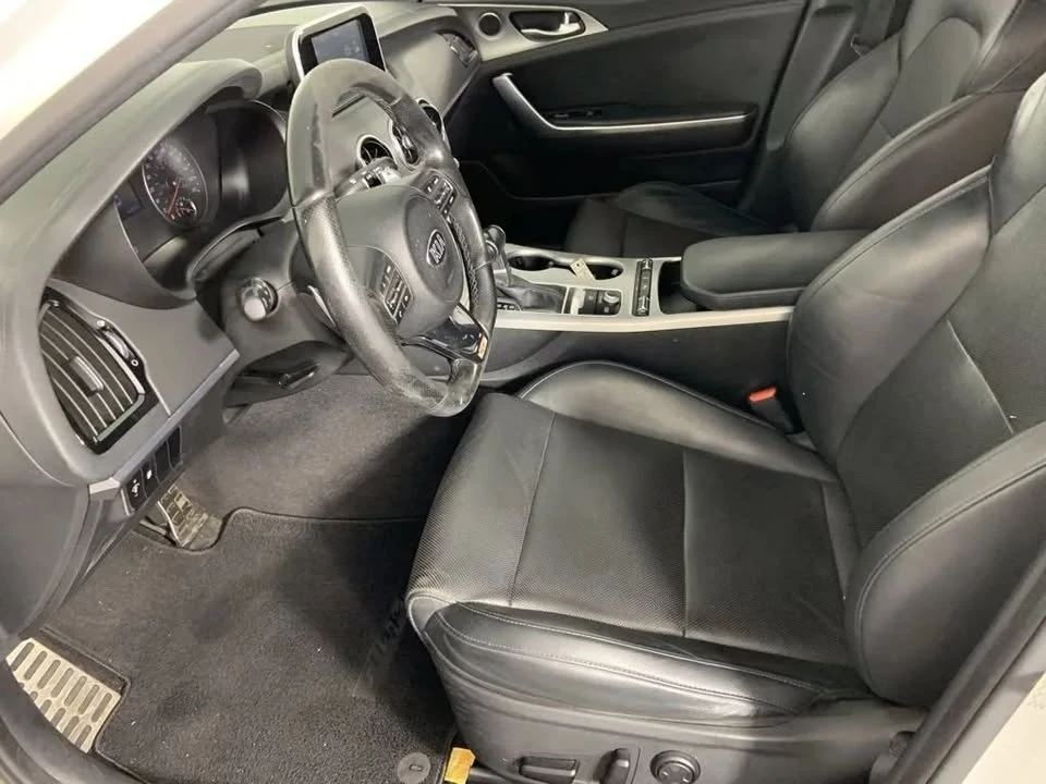 2018 Kia Stinger GT - Image 11 of 17