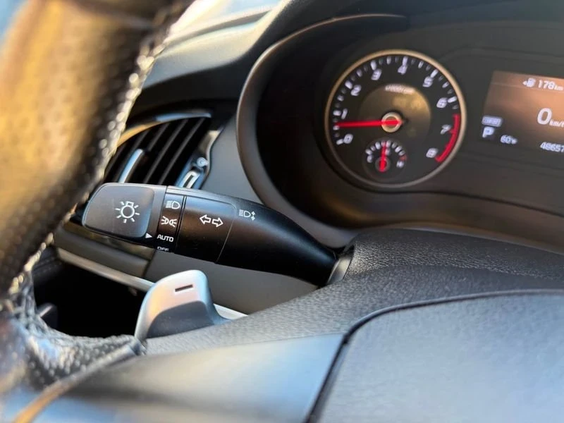 2018 Kia Stinger GT - Image 18 of 20
