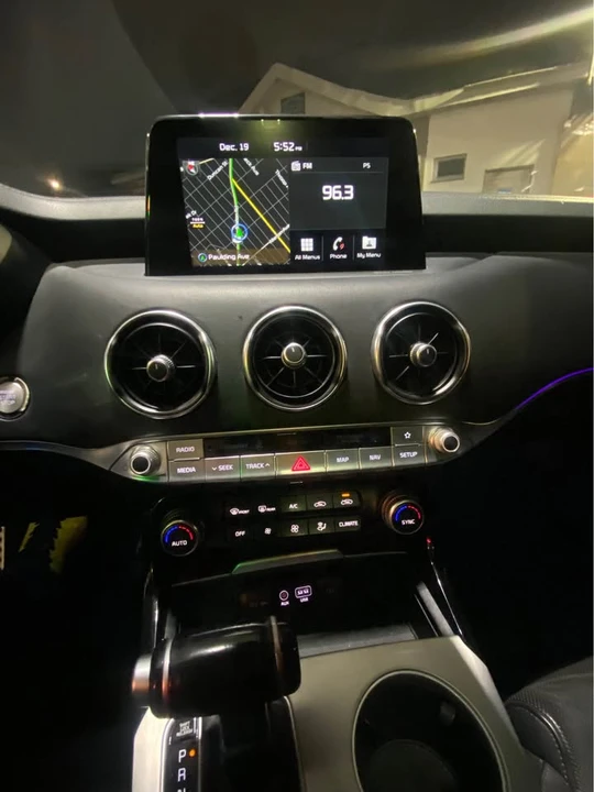 2018 Kia Stinger GT - Image 11 of 12
