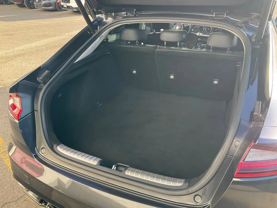 2018 Kia Stinger GT - Image 11 of 17