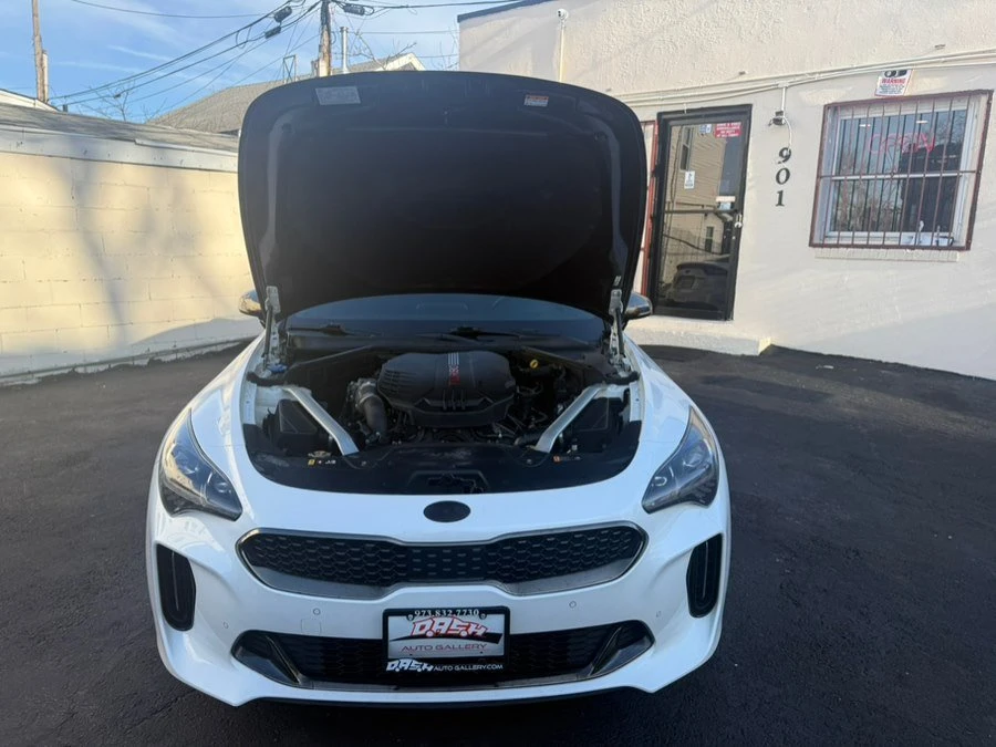 2018 Kia Stinger GT - Image 9 of 20
