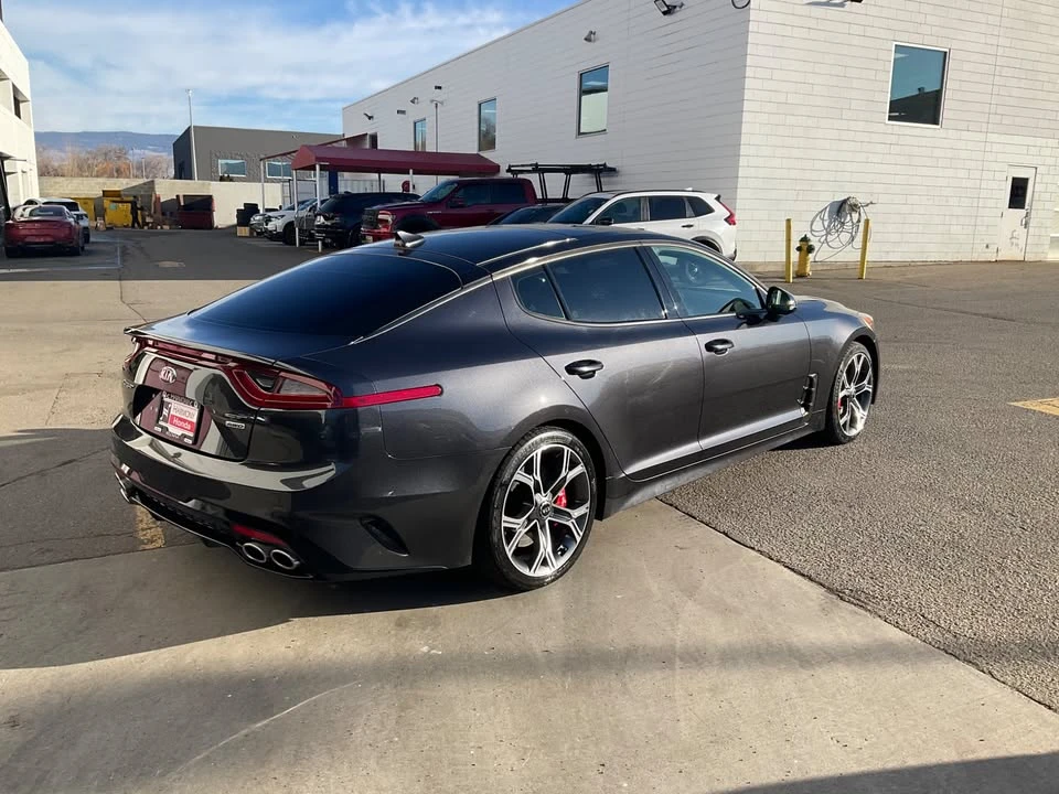 2018 Kia Stinger GT - Image 9 of 17