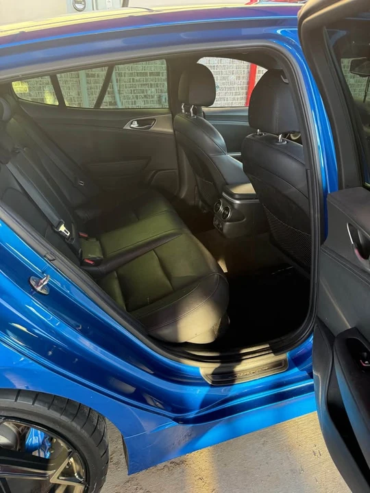 2018 Kia Stinger GT - Image 7 of 10