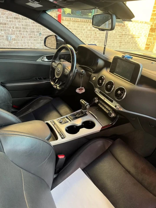 2018 Kia Stinger GT - Image 5 of 10