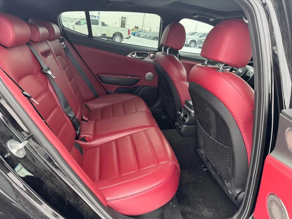 2018 Kia Stinger GT - Image 10 of 12