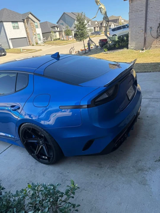 2018 Kia Stinger GT - Image 2 of 10