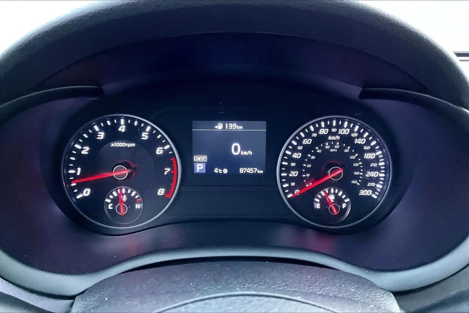 2018 Kia Stinger GT - Image 6 of 8