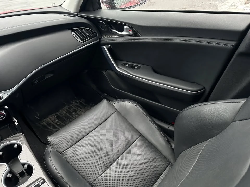 2018 Kia Stinger GT - Image 6 of 8