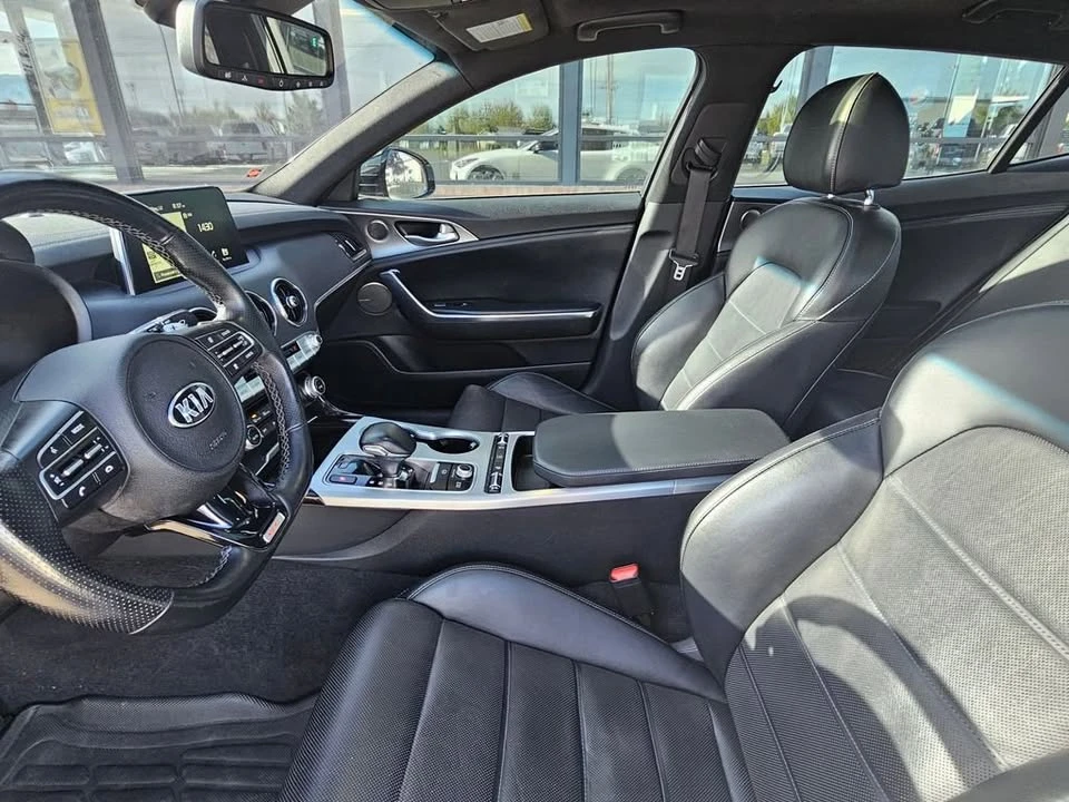 2018 Kia Stinger GT - Image 16 of 20
